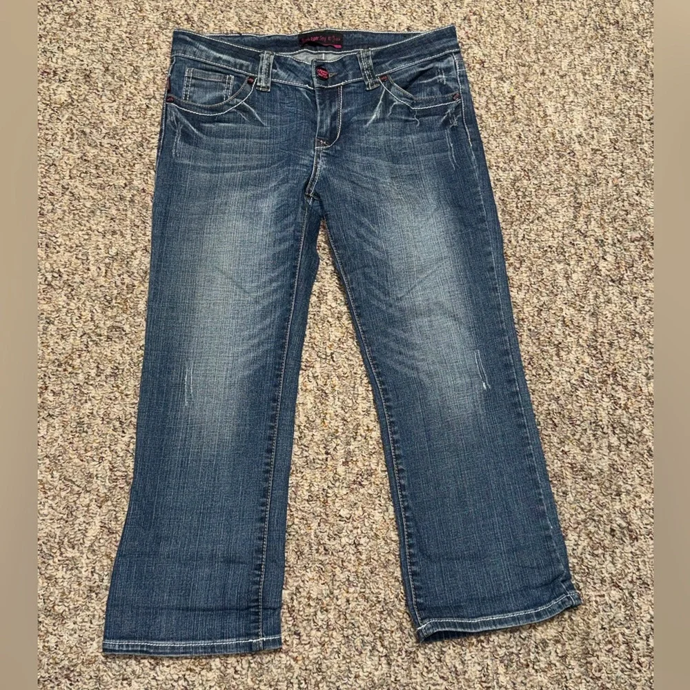 Women's size 29, size 8 rock paper sexy capris Classic Blue Women's Jean capris